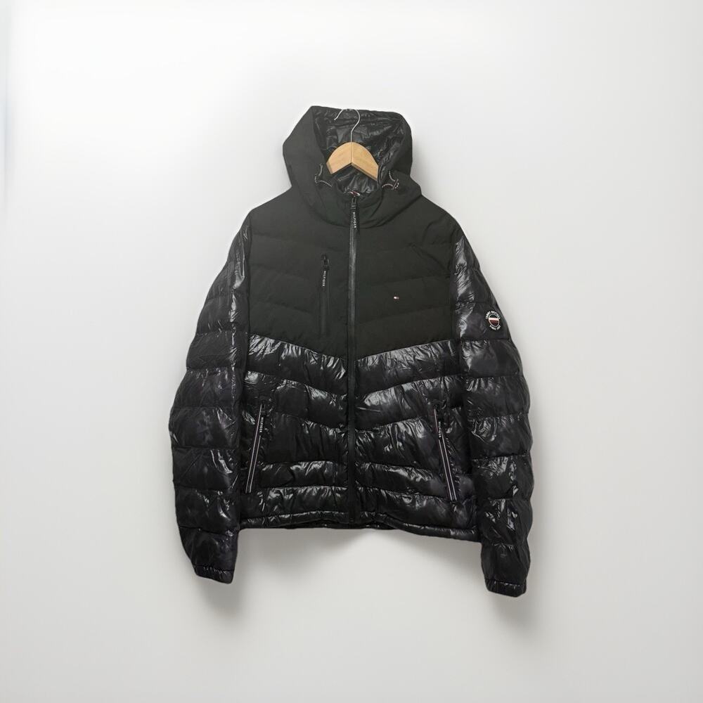 Tommy Hilfiger Chevron Colorblock Hooded Puffer Jacket Men’s Large Black Gray